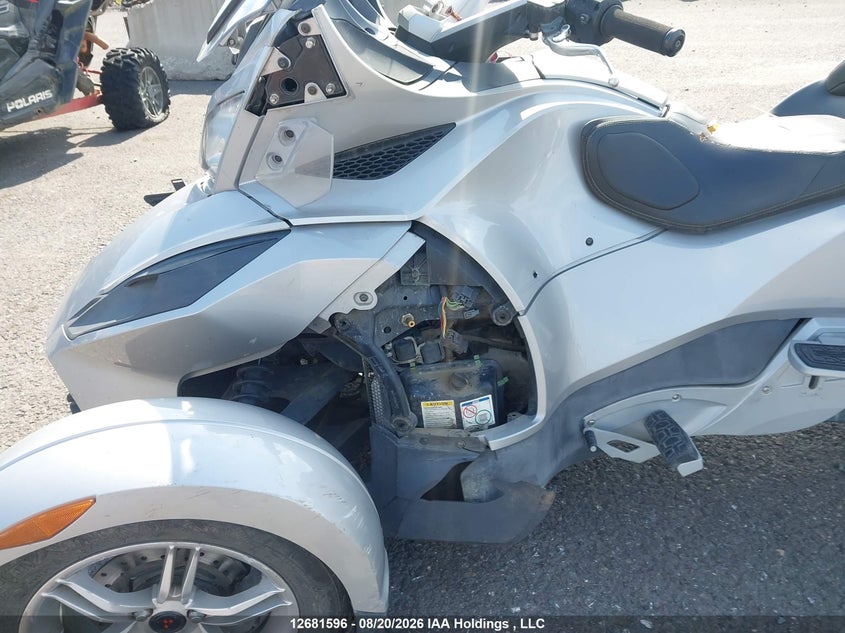 2010 CAN-AM/ BRP SPYDER MOTO 2