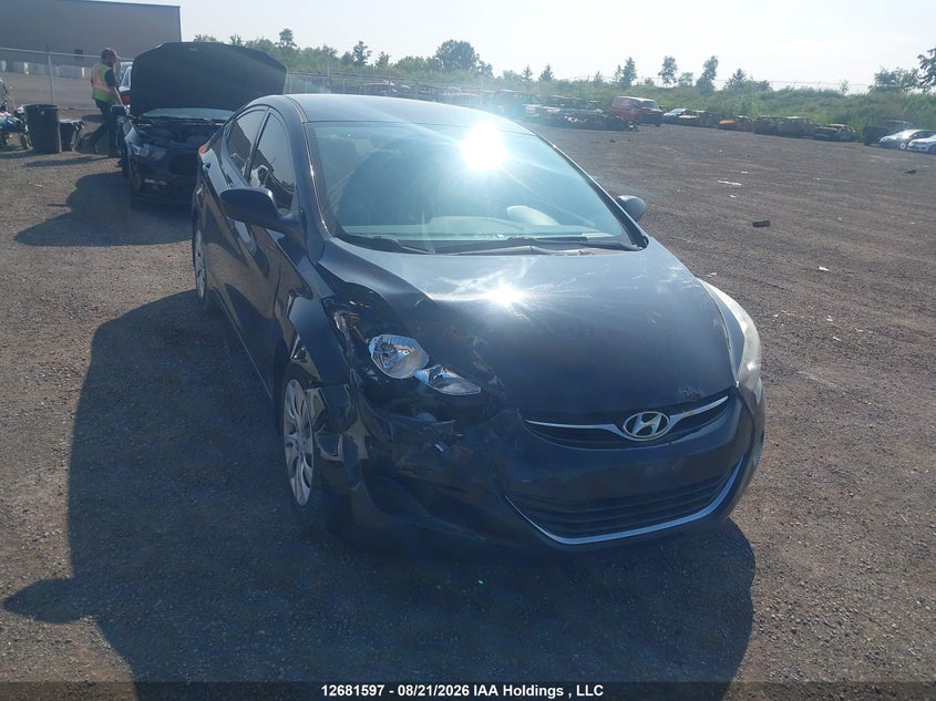 2013 Hyundai Elantra Gls/Limited, Удар спереду, IAAI, VIN 5NPDH4AE1DH302854