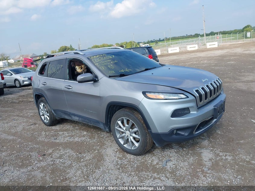 2018 Jeep Cherokee Limited, Пожар (салон), IAAI, VIN 1C4PJMDX5JD582620