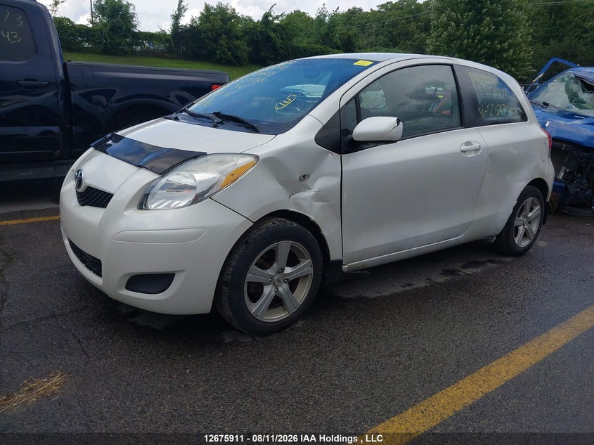 2009 Toyota Yaris Rs, Left Side, IAAI, VIN JTDJT923495237744 — photo 2