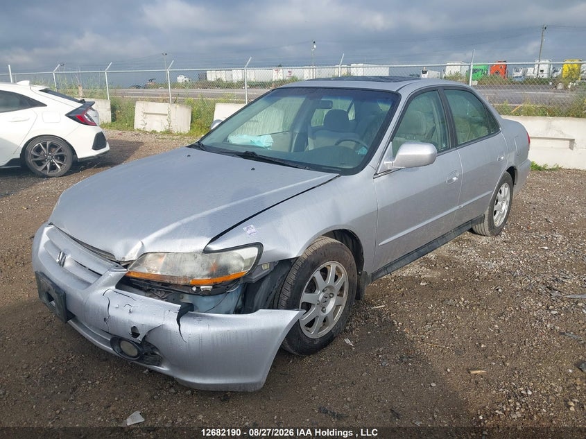2002 Honda Accord, Front, IAAI, VIN 1HGCG56762A806014 — photo 2