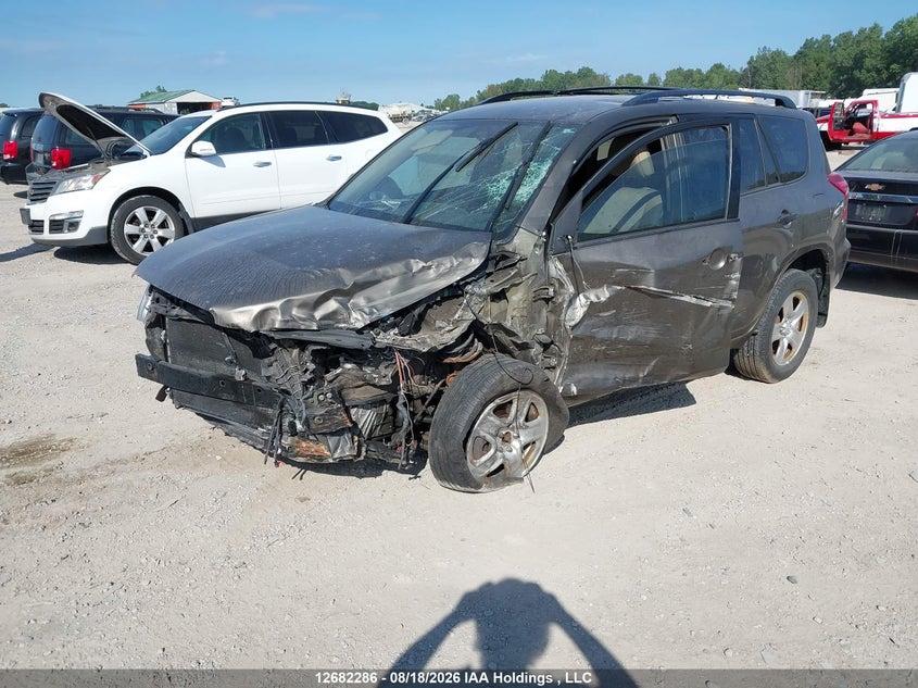 2010 Toyota RAV 4, Front, IAAI, VIN 2T3BK4DV2AW015824 — photo 2