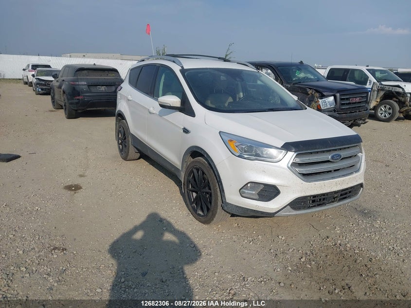 Vin: 1fmcu9j9xjud52818, lot: 3086471, ford escape titanium 2018 img_1