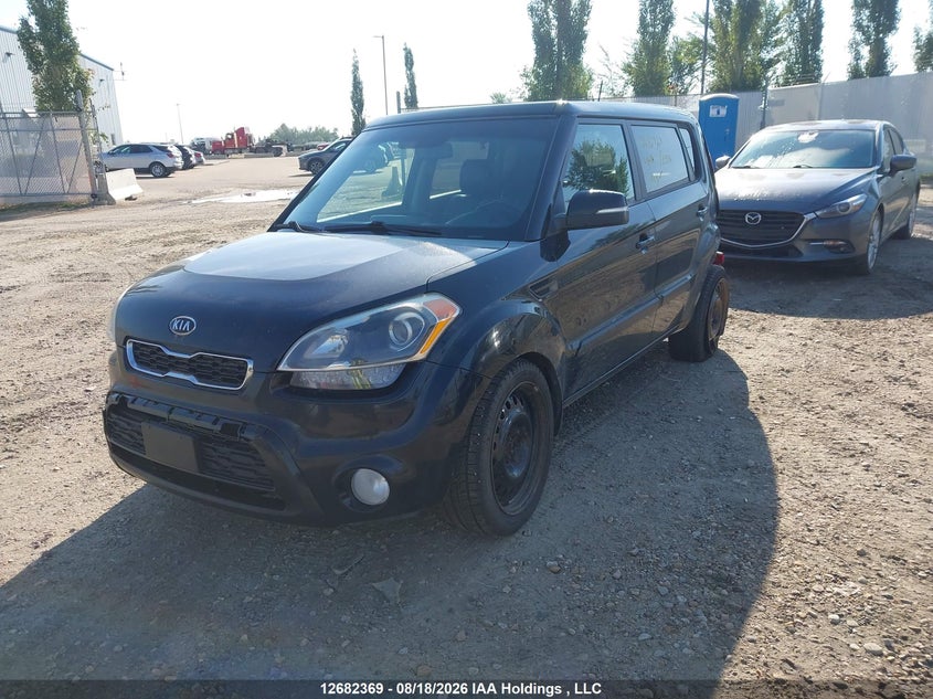 2012 Kia Soul, Левый бок, IAAI, VIN KNDJT2A63C7739711 — фото 2