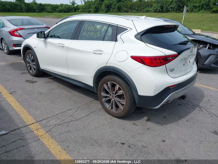Vin: sjkch5cr3ja044113, lot: 3086542, infiniti qx30 20183