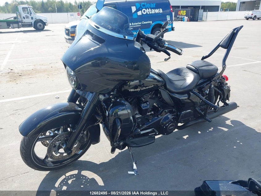 2017 HARLEY-DAVIDSON STREET GLIDE SPORT_BIKE 2