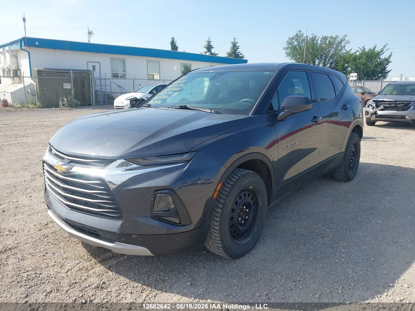 2021 Chevrolet Blazer, Град, IAAI, VIN 3GNKBHRS0MS582306 — фото 2