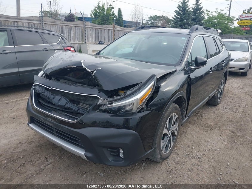 2020 Subaru Outback, Front, IAAI, VIN 4S4BTDNC6L3237567 — photo 2