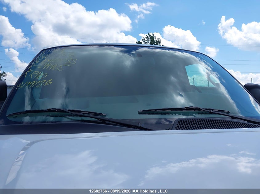2026 CHEVROLET EXPRESS VAN 4.3L V-6 DI, VVT, REGULAR , 276HP