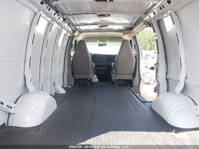 2026 CHEVROLET EXPRESS VAN 4.3L V-6 DI, VVT, REGULAR , 276HP