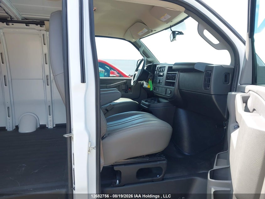 2026 CHEVROLET EXPRESS VAN 4.3L V-6 DI, VVT, REGULAR , 276HP