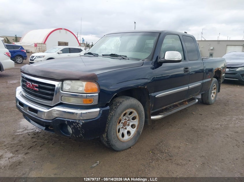 2007 GMC Sierra, Left Side, IAAI, VIN 1GTEK19B77Z150607 — photo 2
