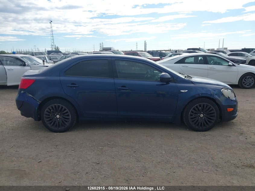 2013 SUZUKI KIZASHI SEDAN 2.4L I-4 DOHC, VVT, 180HP