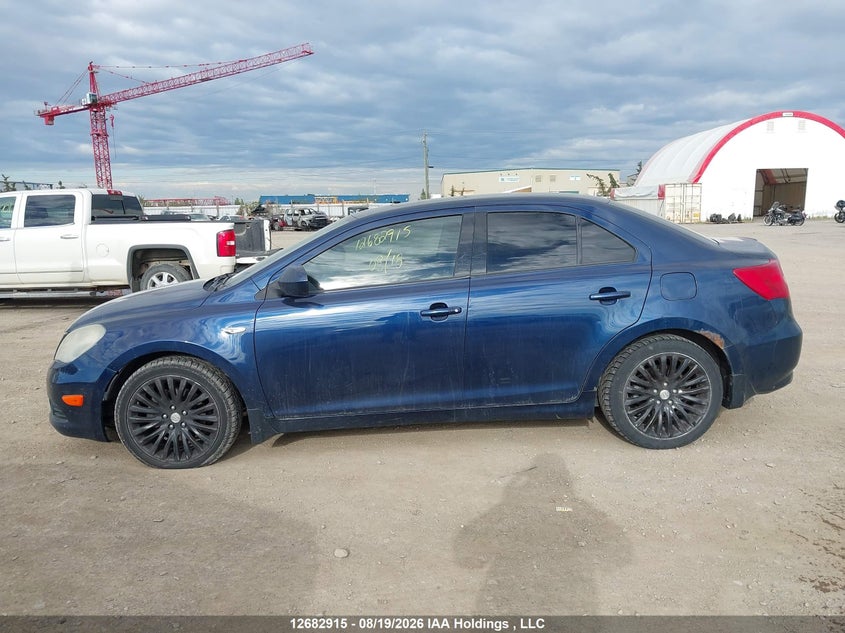 2013 SUZUKI KIZASHI SEDAN 2.4L I-4 DOHC, VVT, 180HP