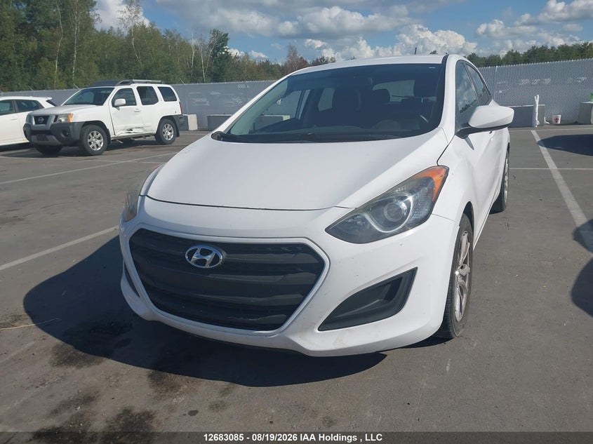 2016 Hyundai Elantra Gt, Right Side, IAAI, VIN KMHD25LH3GU281879 — photo 2