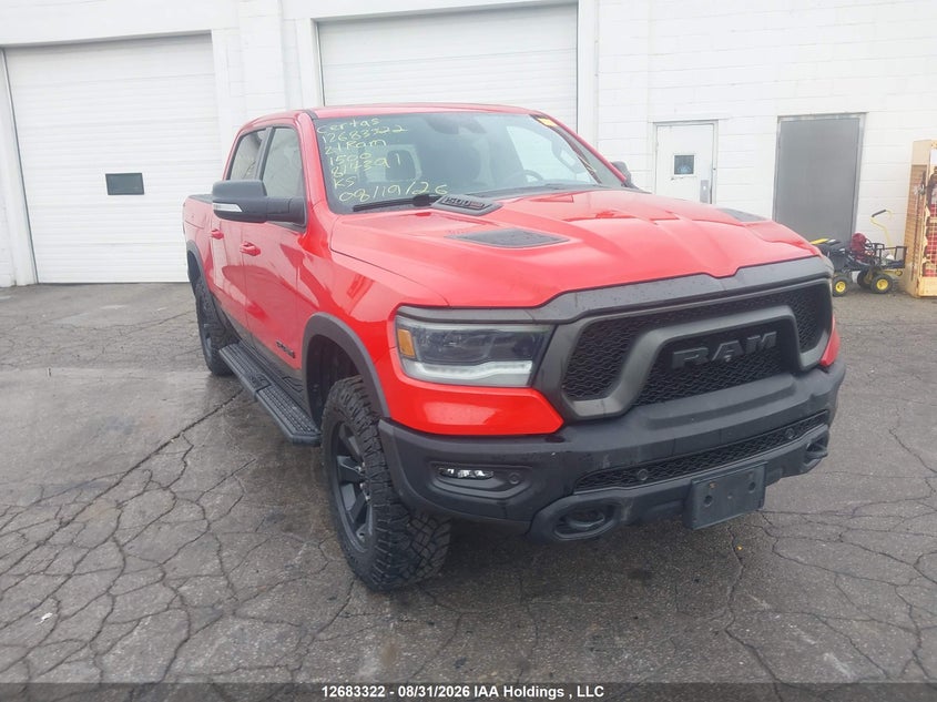 2021 Ram 1500 Rebel, Удар спереди, IAAI, VIN 1C6SRFLM0MN814391