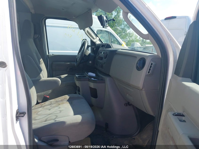 2024 FORD ECONOLINE E-450 CUTAWAY 7.3L V-8 VVT, REGULAR , 325HP