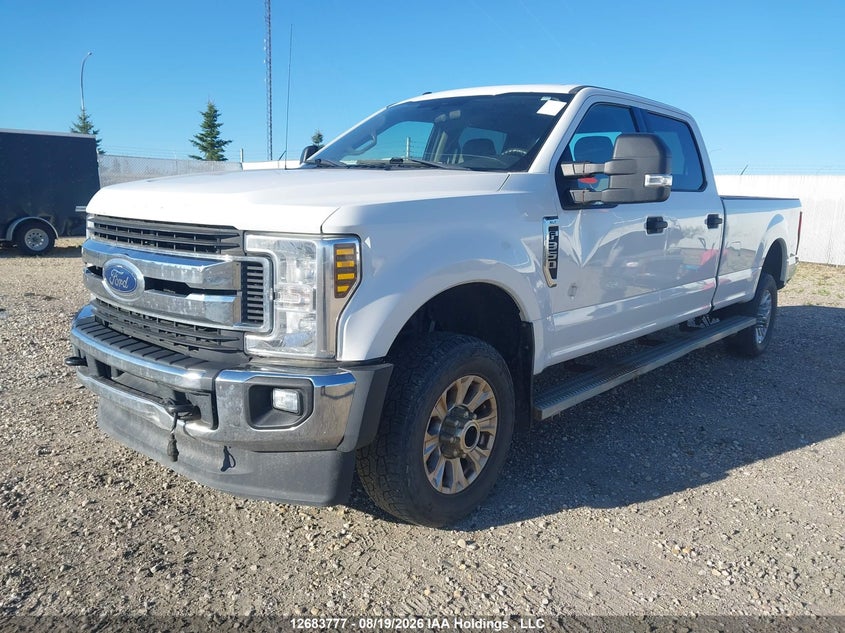 2018 Ford F350, Repossession, IAAI, VIN 1FT8W3B60JEB76846 — photo 2