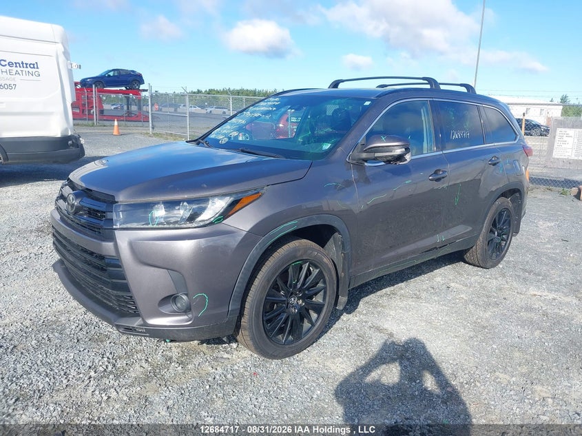 2019 Toyota Highlander Se/Xle, Undercarriage, IAAI, VIN 5TDJZRFH5KS598288 — photo 2