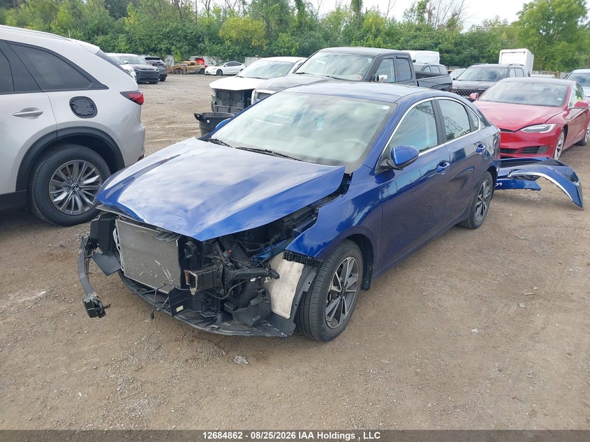 2022 Kia Forte, Front, IAAI, VIN 3KPF34ADXNE435892 — photo 2