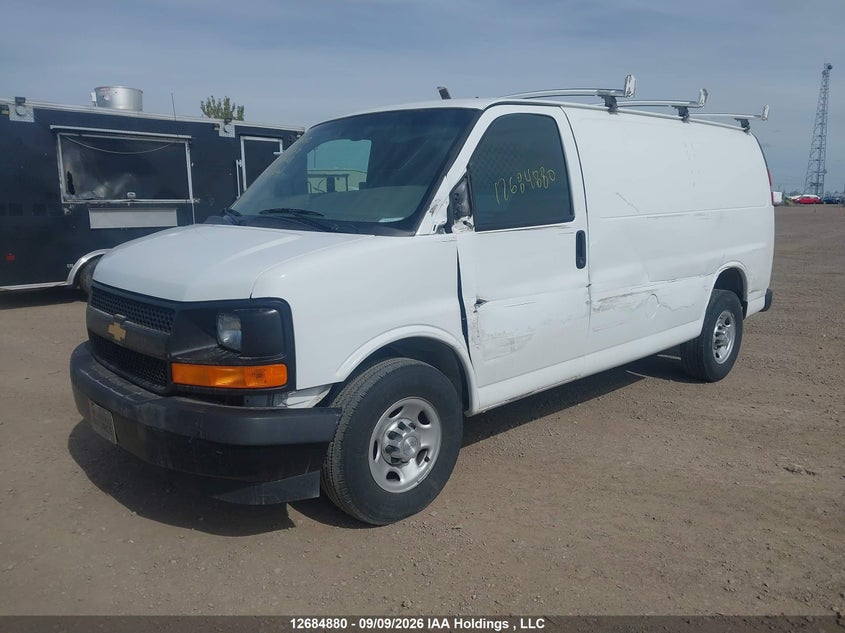 2017 Chevrolet Express, Лівий бік, IAAI, VIN 1GCWGAFF2H1316741 — фото 2