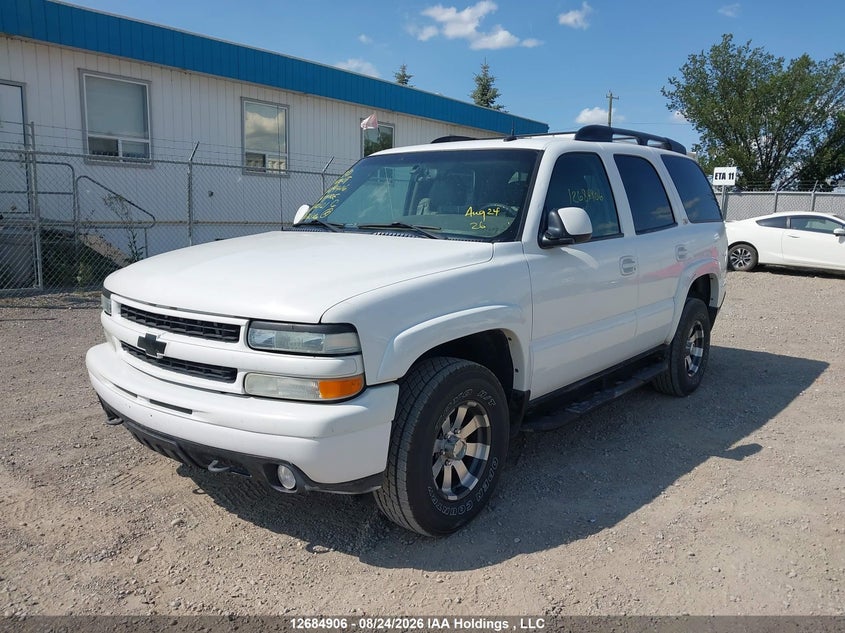 2004 Chevrolet Tahoe K1500, Град, IAAI, VIN 1GNEK13T24R140121 — фото 2