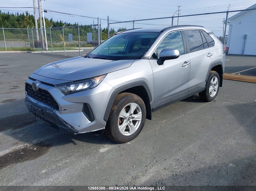 2019 Toyota RAV 4, Удар спереду, IAAI, VIN 2T3B1RFVXKC024464 — фото 2