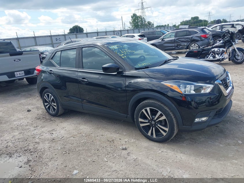 2019 Nissan Kicks S/Sr/Sv, Удар ззаду, IAAI, VIN 3N1CP5CU7KL555704