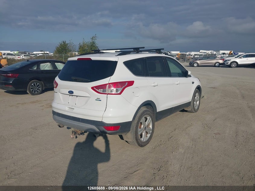 Vin: 1fmcu9gx4fuc15290, lot: 3090093, ford escape se 20154