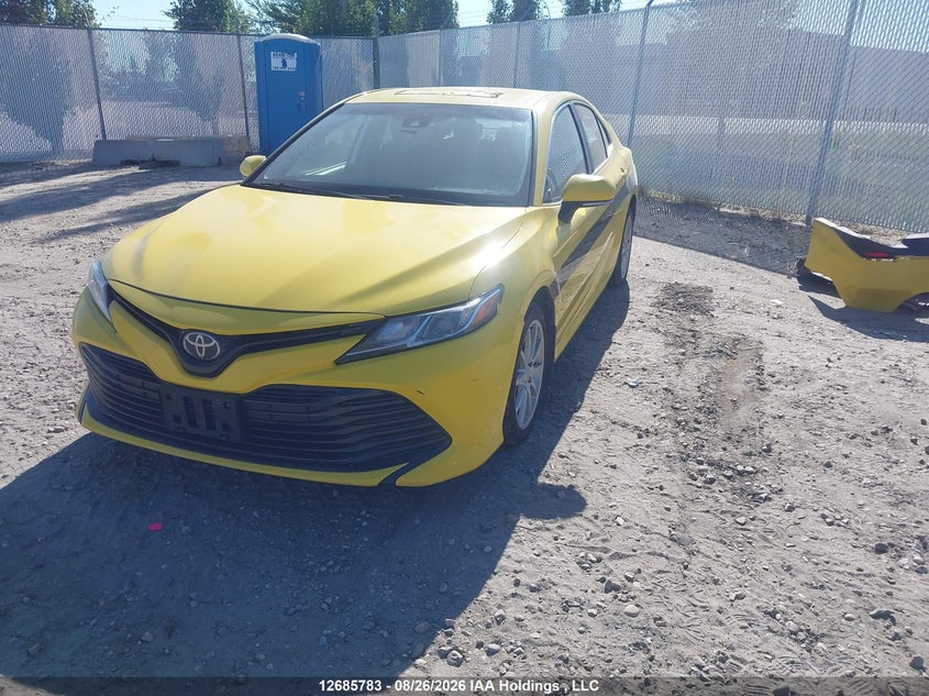 2019 Toyota Camry L/Le/Xle/Se/Xse, Удар сзади, IAAI, VIN 4T1B11HK3KU831632 — фото 2