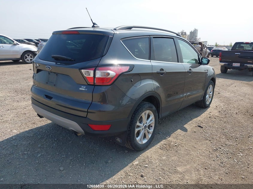 Vin: 1fmcu9gd6jub77043, lot: 3090238, ford escape se 20184