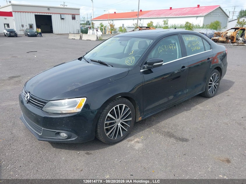 2013 Volkswagen Jetta 2.5L Highline, Left Front, IAAI, VIN 3VWLX7AJXDM423242 — photo 2
