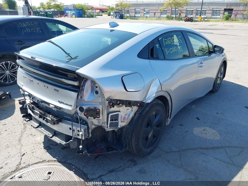 Vin: jtdacacu6r3020135, lot: 3090407, toyota prius prime se 20244