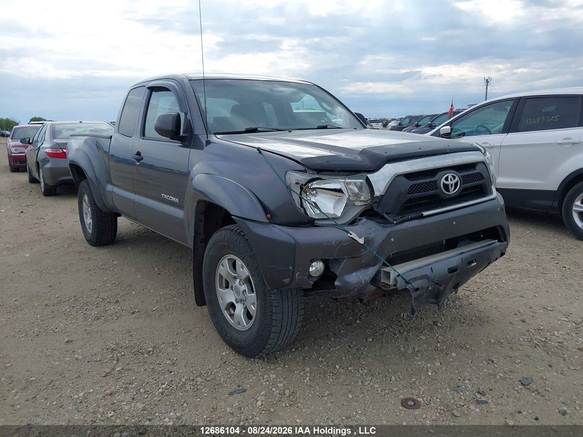 2015 Toyota Tacoma Access Cab/Trd Pro, Удар спереди, IAAI, VIN 5TFUU4EN5FX113959