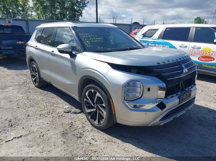 2022 Mitsubishi Outlander, Front, IAAI, VIN JA4J4VA80NZ618894