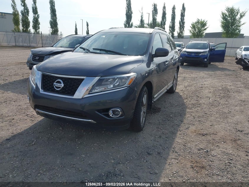 2014 Nissan Pathfinder, Water, IAAI, VIN 5N1AR2MM7EC626486 — photo 2