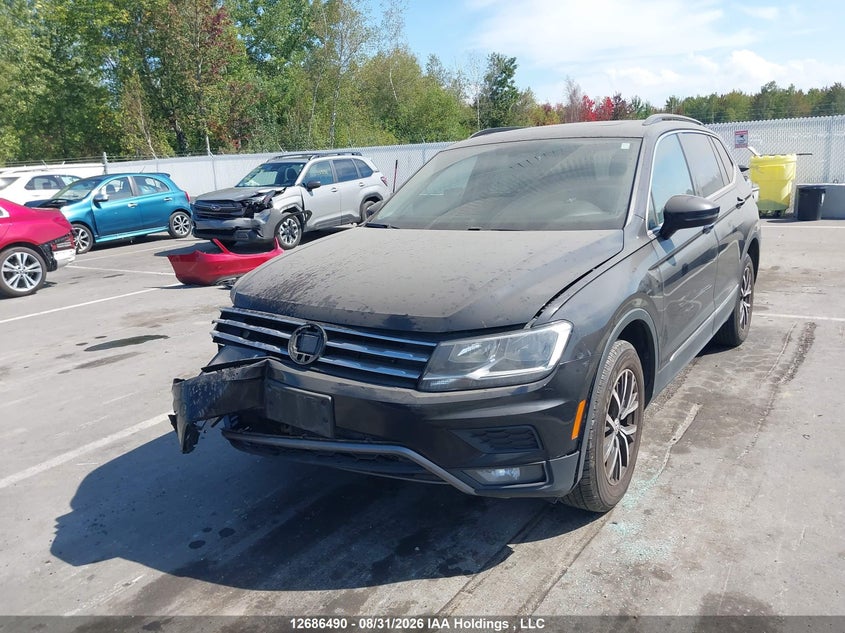 2018 Volkswagen Tiguan Comfortline, Удар спереди, IAAI, VIN 3VV2B7AXXJM057376 — фото 2