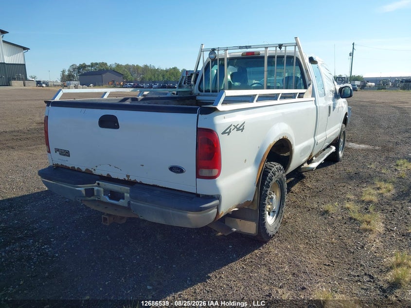 2003 FORD F250 COUPE 5.4L V-8 REGULAR , 260HP