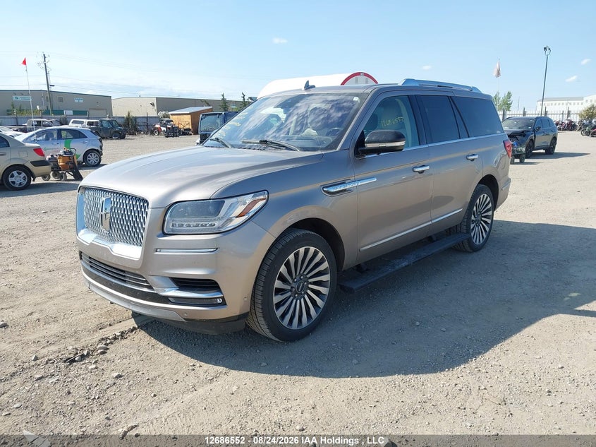 2019 Lincoln Navigator, Удар спереди, IAAI, VIN 5LMJJ2LT0KEL15107 — фото 2