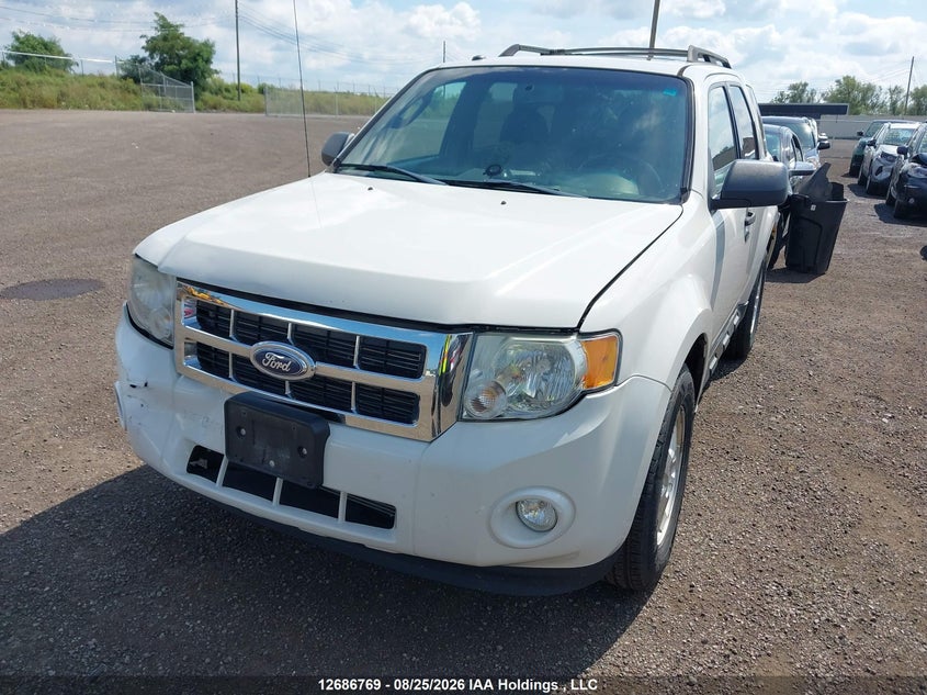 Vin: 1fmcu0dg3bka58647, lot: 3091238, ford escape xlt 20112