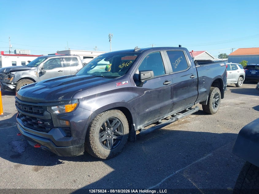 2022 Chevrolet Silverado 1500 Custom Trail Boss, Front, IAAI, VIN 3GCPDCED8NG665571 — photo 2