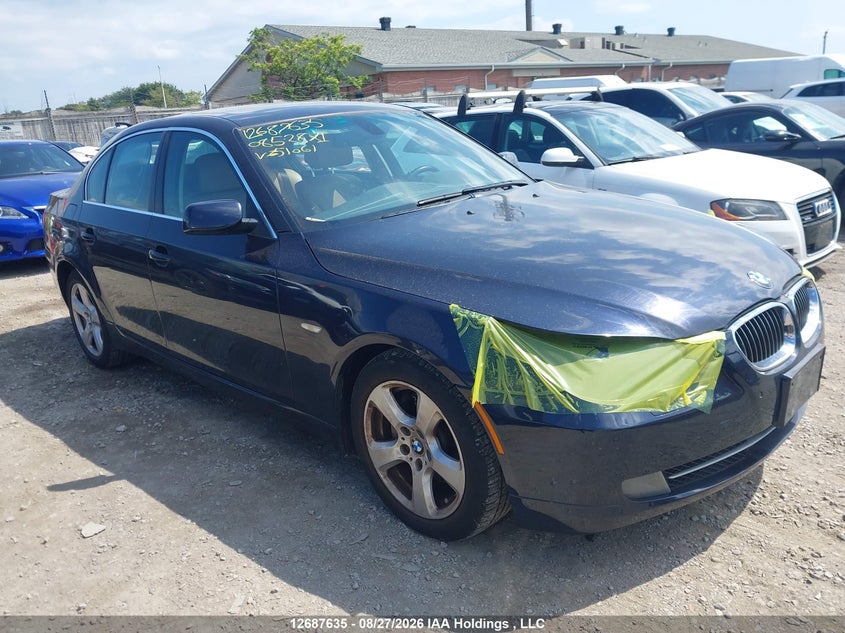 2008 BMW 528Xi, Удар спереди, IAAI, VIN WBANV13518CZ51061