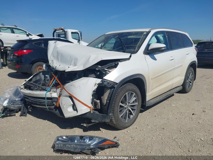 Vin: 5tdjzrfh1hs457131, lot: 3092239, toyota highlander 20172