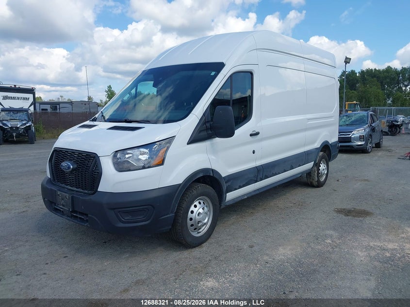 2025 Ford Transit, Лобовое стекло, IAAI, VIN 1FTBR2X84SKA81470 — фото 2