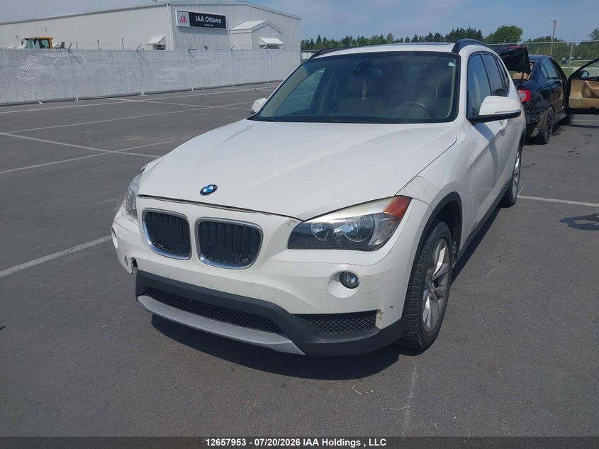 2014 BMW X1, Front, IAAI, VIN WBAVL1C52EVY10988 — photo 2