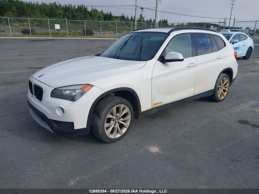 2014 BMW X1, Вилучене, IAAI, VIN WBAVL1C55EVY19491 — фото 2