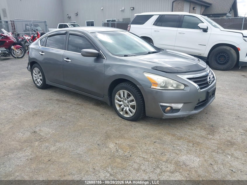 2015 Nissan Altima 2.5/S/Sv/Sl, Rear, IAAI, VIN 1N4AL3AP0FN326875