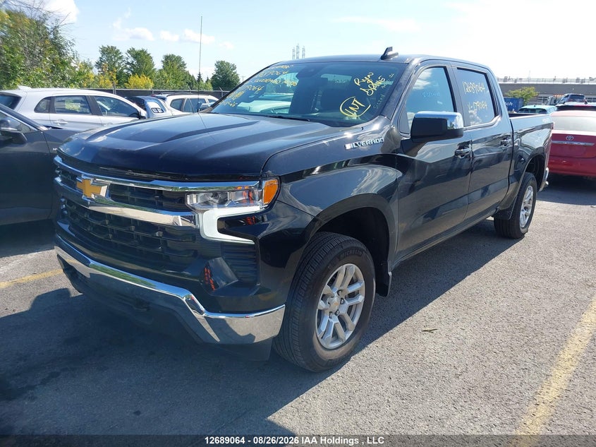 2026 Chevrolet Silverado, Right Side, IAAI, VIN 2GCUKDED9T1179064 — photo 2