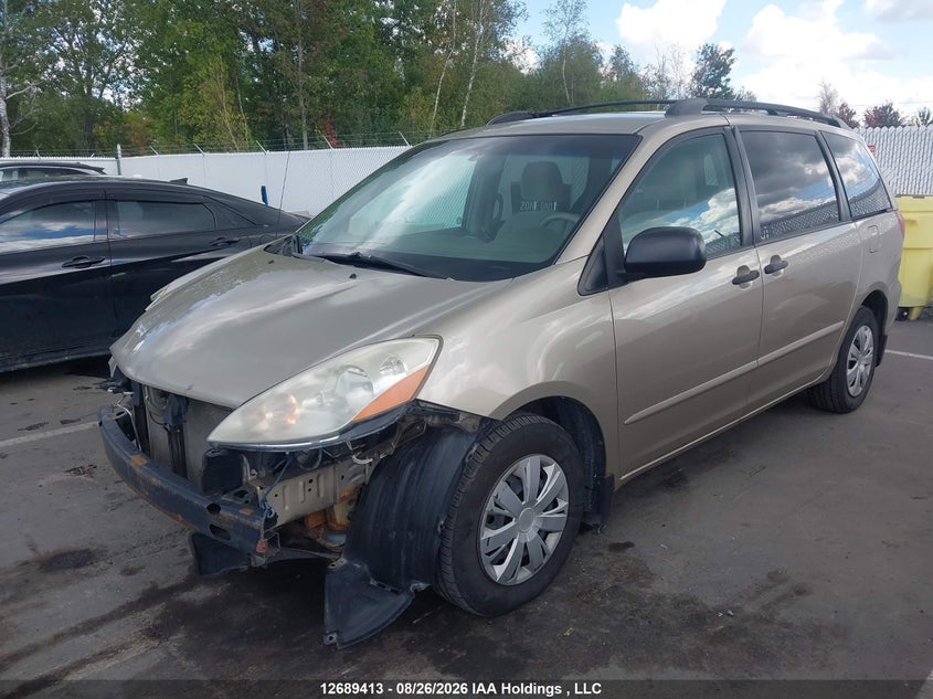 2009 Toyota Sienna Ce, Front, IAAI, VIN 5TDZK29CX9S228916 — photo 2