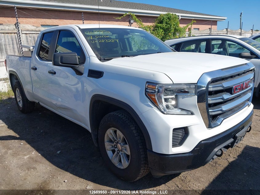 2019 GMC Sierra K1500, Удар ззаду, IAAI, VIN 1GTR9AEF6KZ283289